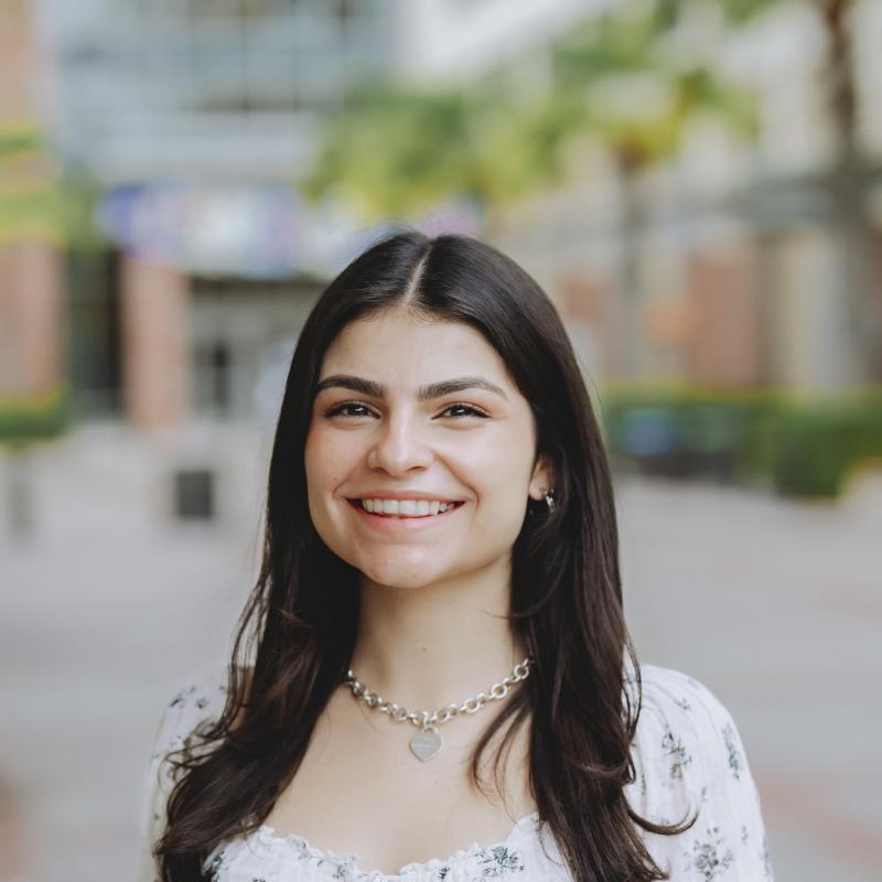 Photo headshot of Samantha Papagno